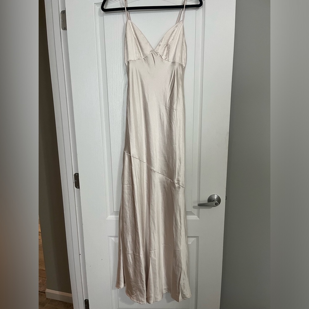 gorgeous maxi dress size XS NWT